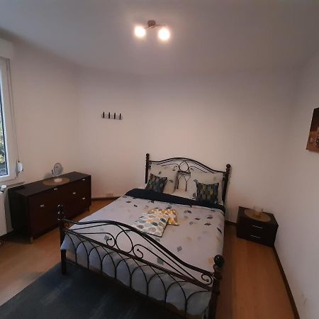 Appartement Tout Confort Kamerrijk Buitenkant foto